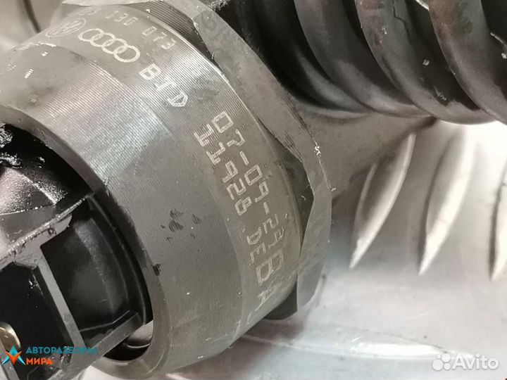 Форсунка Volkswagen Touran 2006 038130073AG