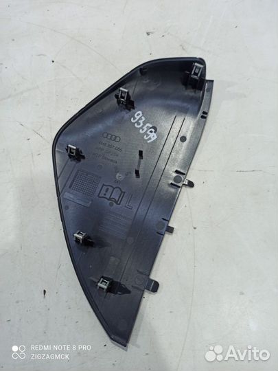 Накладка торпедо боковая(левая) (Audi Q8)