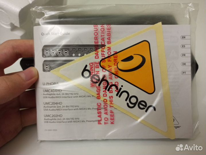 Внешняя звуковая карта Behringer U-phoria umc204hd