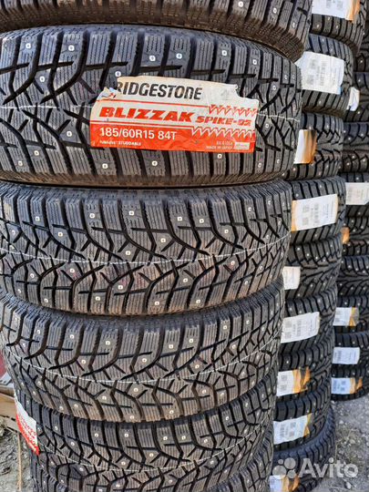 Bridgestone Blizzak Spike-02 185/60 R15 84T