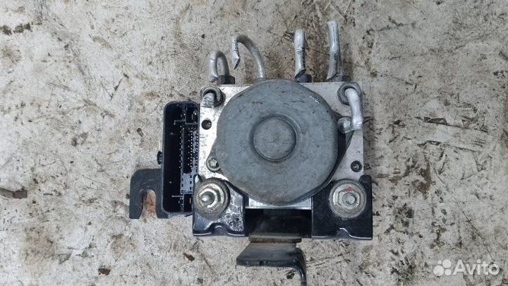 Блок ABS Renault Sandero 2 1.2 2014