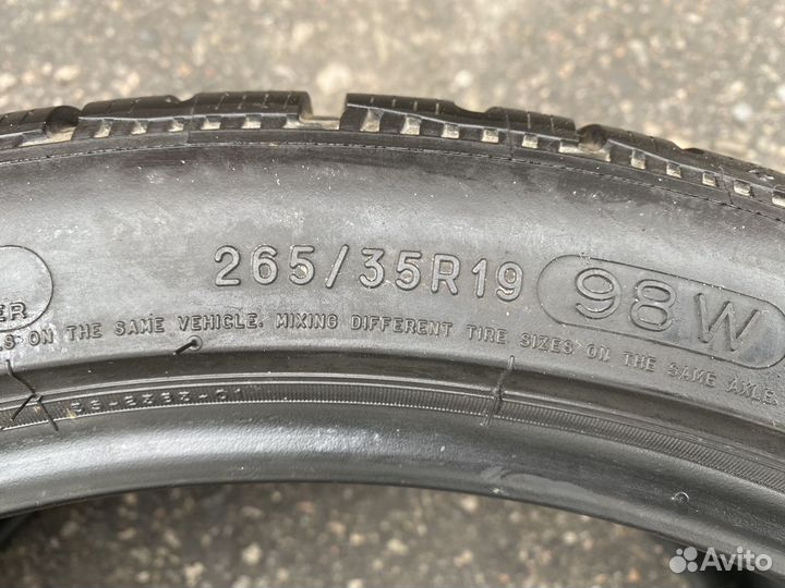 Michelin Pilot Alpin 235/40 R19 и 265/35 R19