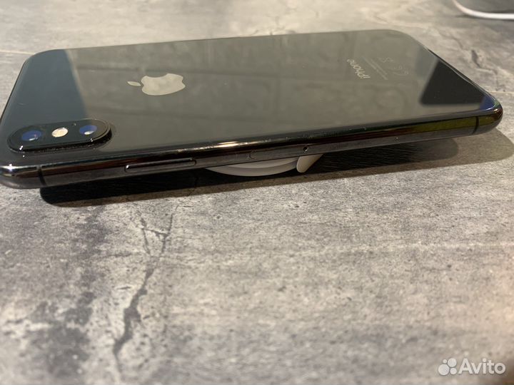 iPhone X
