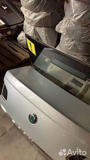 Крышка багажника шкода суперб-2-2009