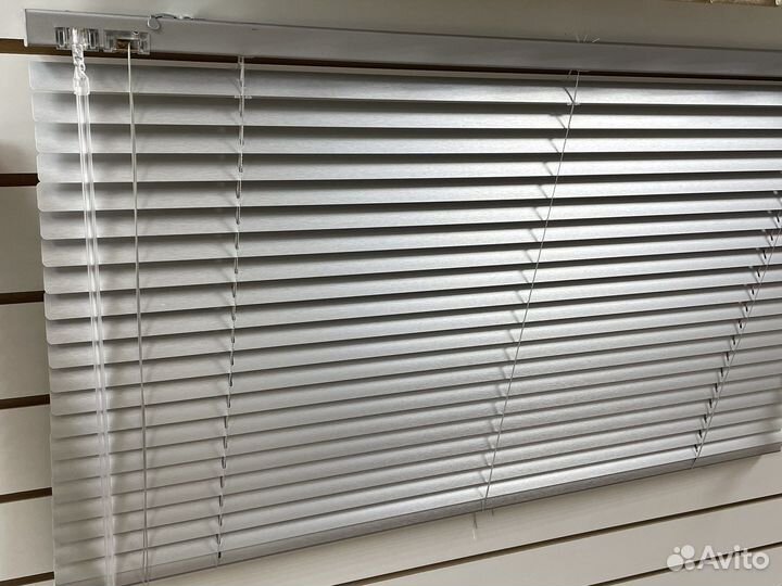 Жалюзи горизонтальные алюминиевые
