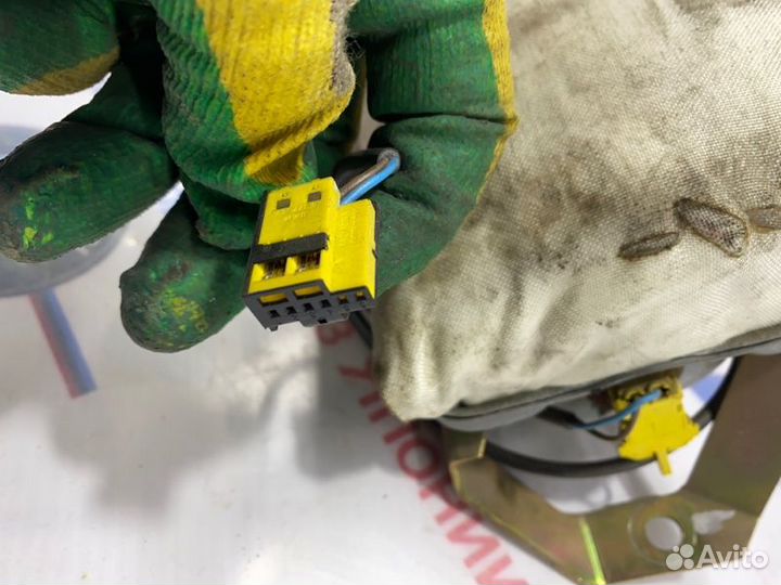 Подушка безопасности пассажира Bmw X5 E53 M62B44