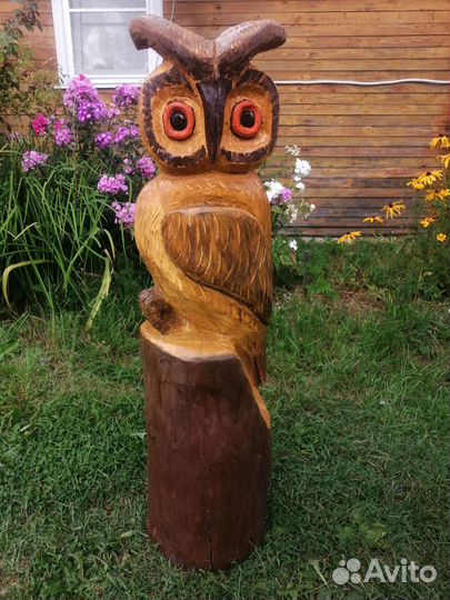 Скульптура совы из дерева для сада