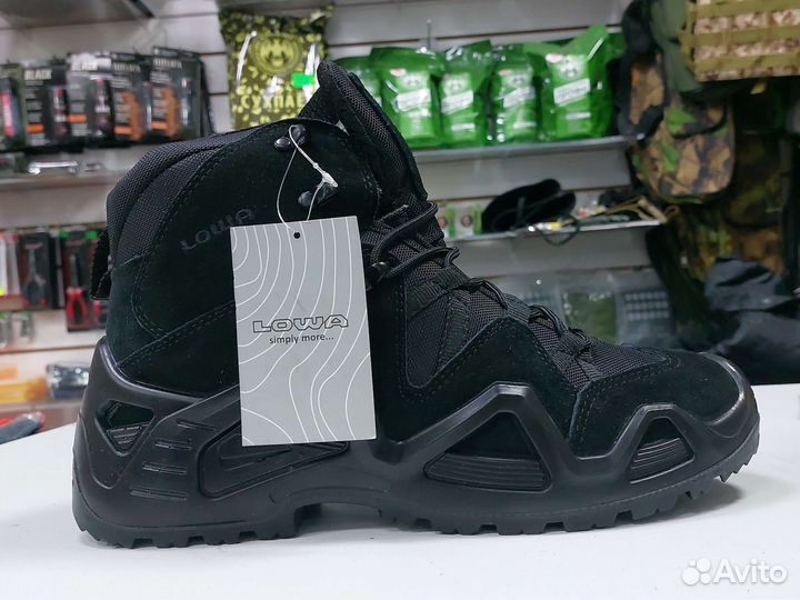 Тактические ботинки Lowa Mid (черные)