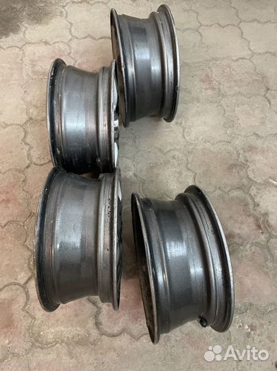 Комплект литых дисков Xtrike X-102 R13 4x98/5,5j