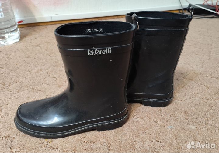 Резиновые сапоги р. 35