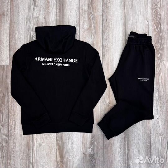 Спортивный костюм