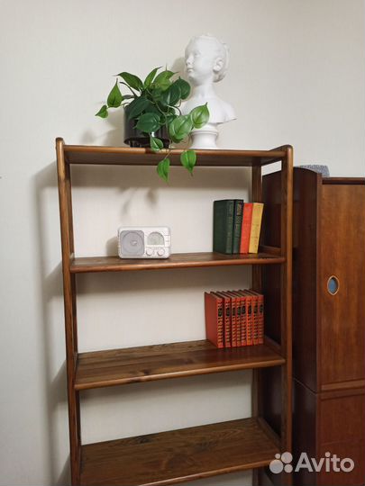 Стеллаж деревянный