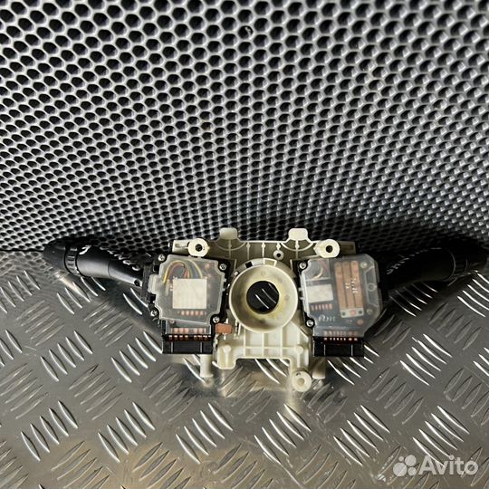 Переключатель подрулевой Hyundai Santa Fe