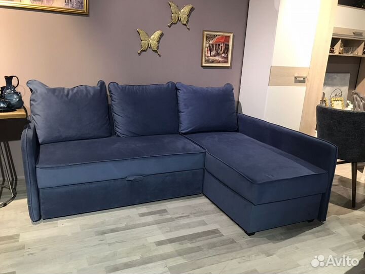 Угловой диван небольшой синий