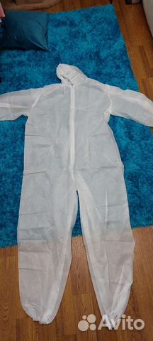 Комбинезон из нетканых материалов