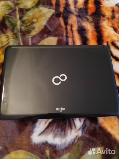 Ноутбук fujitsu lifebook ah530 на i5