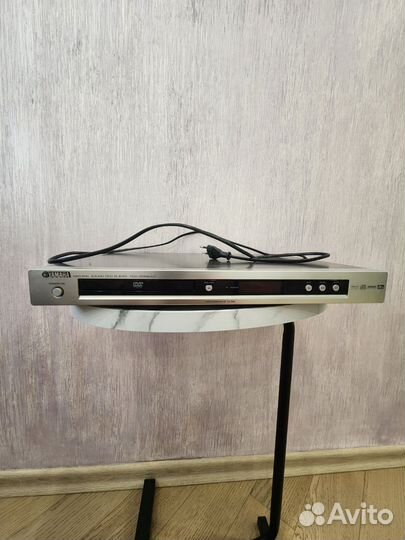 DVD-плеер Yamaha