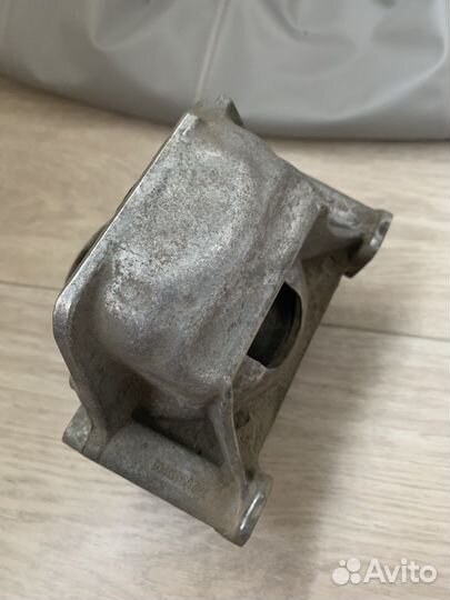 Гидроопора двигателя audi оригинал