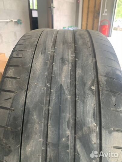 Pirelli P Zero 245/45 R19