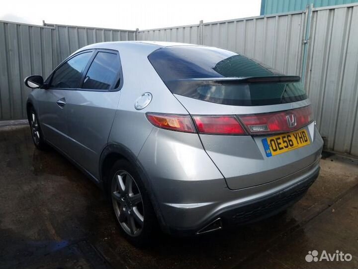 Разбирается honda Civic 5D 2006-2012