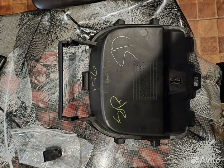 Верхний бардачок Nissan Almera N16