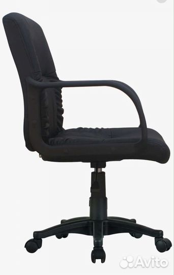 Офисное кресло