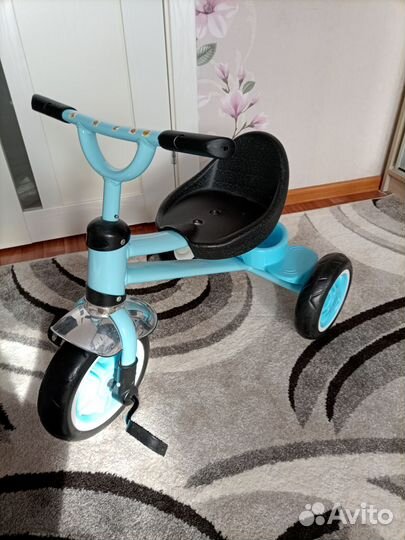 Детский трехколесный велосипед бу