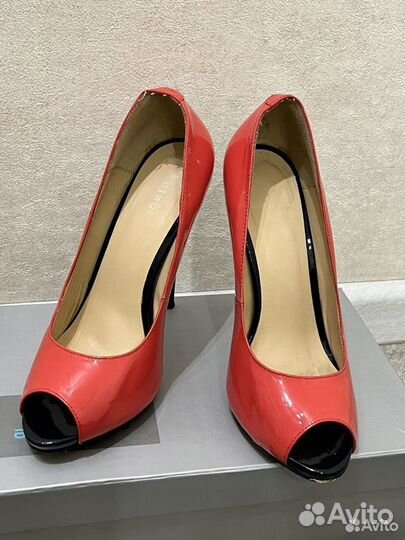 Туфли женские на каблуке кожа 37 размер