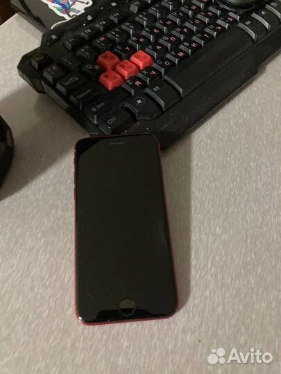iPhone 8, 64 ГБ