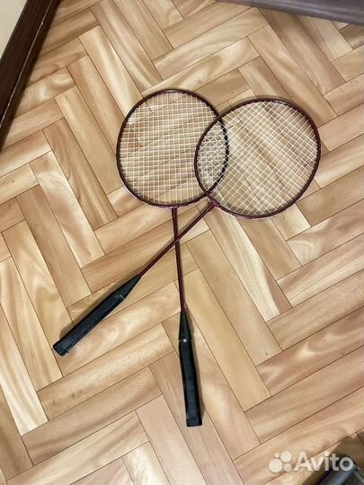 Ракетка для бадминтона