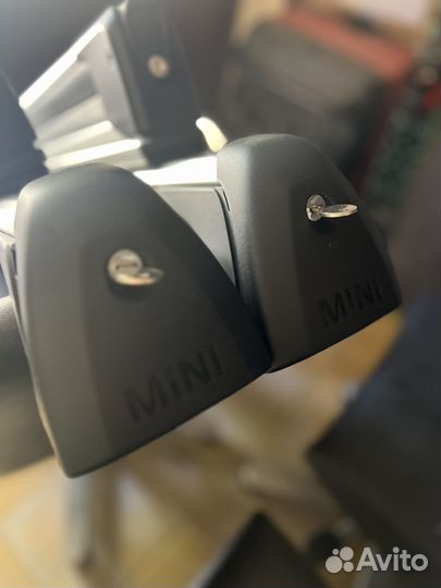 Фиксатор для лыж и сноубордов + багажник на крышу