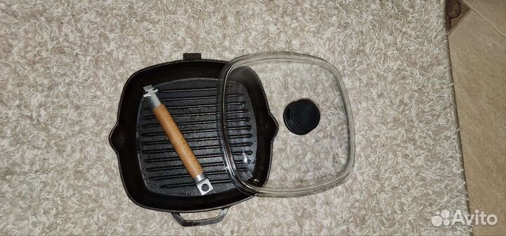 Чугунная сковорода