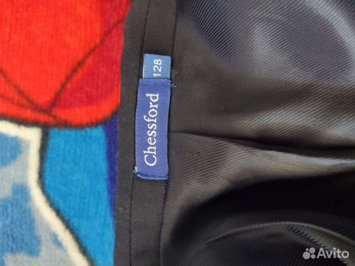 Продаётся костюм с рубашками