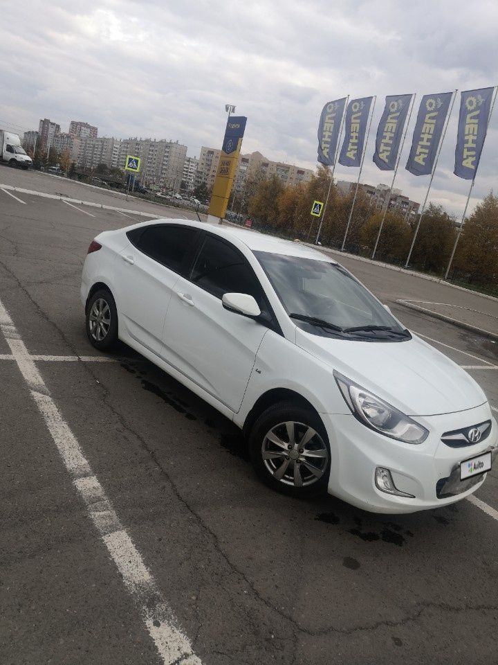 Hyundai Solaris: фото владельца