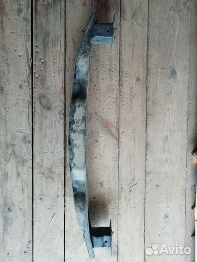 Volkswagen Tiguan усилитель заднего бампера