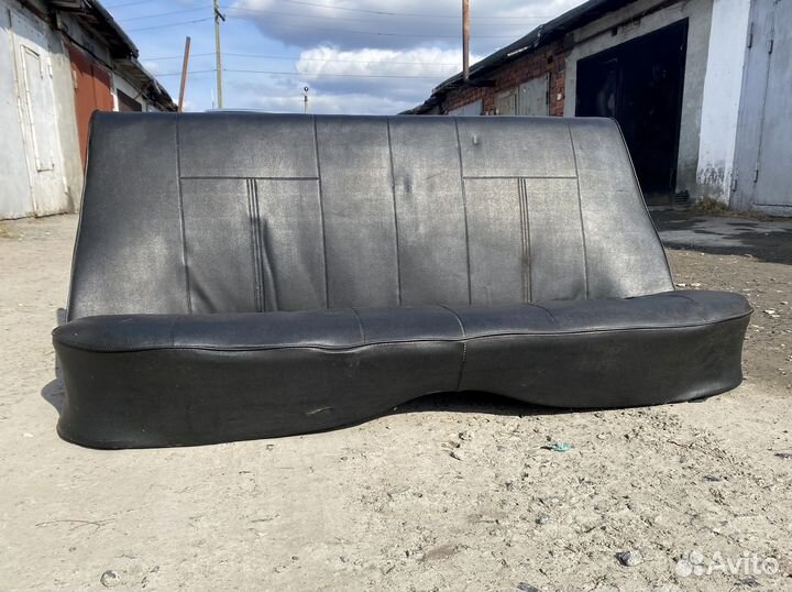 Задний диван Ваз 2105-2107, кожзам чёрного цвета