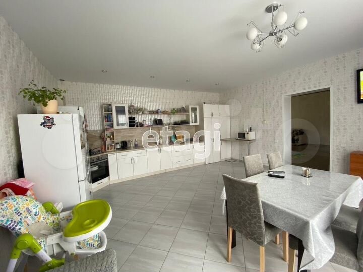 Дом 293,5 м² на участке 14 сот.