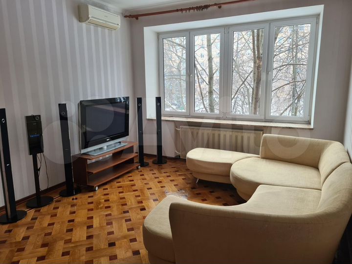 2-к. квартира, 61 м², 3/8 эт.