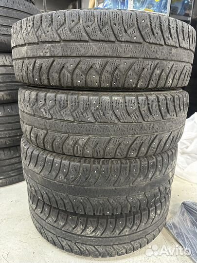Bridgestone Ice Cruiser 7000 175/70 R14 84T