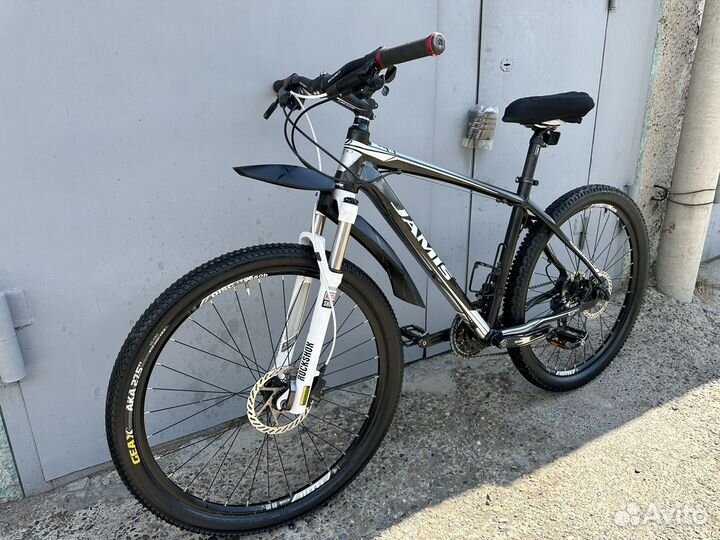 Велосипед Jamis Nemesis 27.5