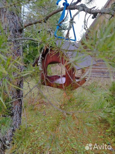 Кормушка для птиц из дерева