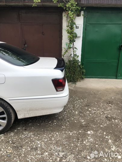 Спойлер toyota crown 170-171