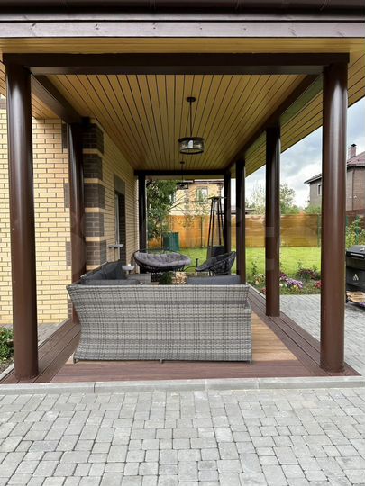 Дом 268 м² на участке 12 сот.