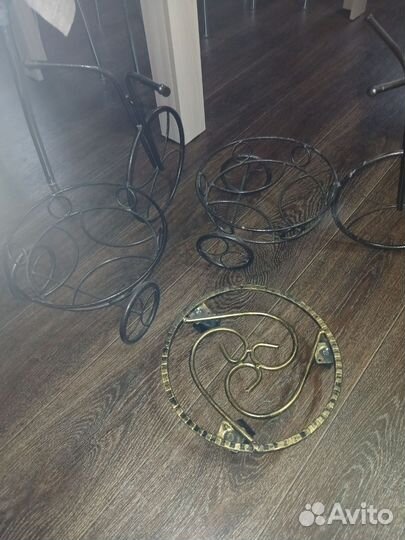 Подставка для цветов