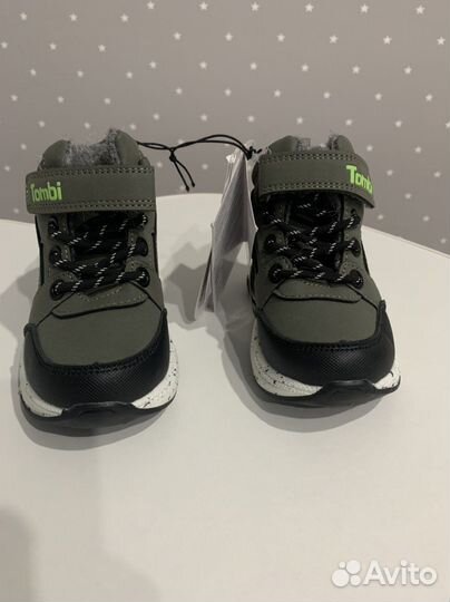 Продам новые ботинки осенние на мальчика