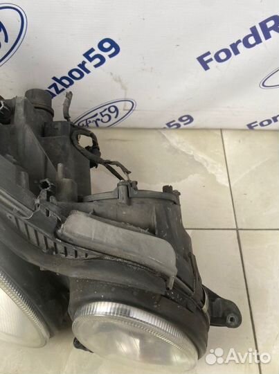 Фара передняя правая Mercedes-Benz E-Class W211