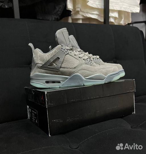 Новые кроссовки Nike Kaws 41-43, забирайте