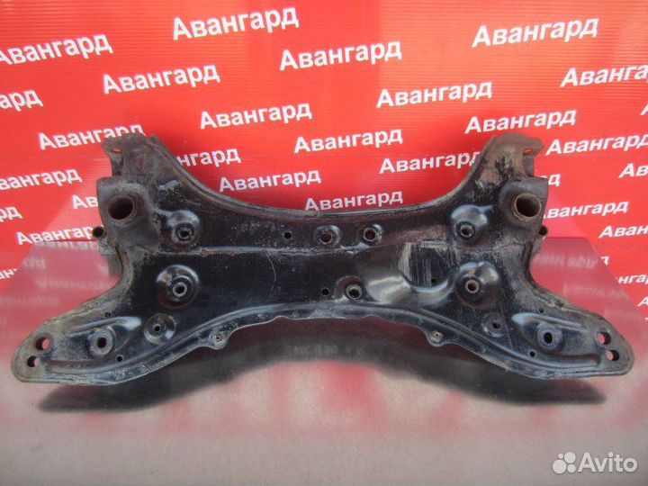 Подрамник передний Toyota Funcargo 1999