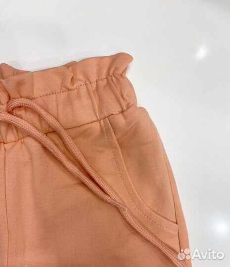 Новый костюм на девочку zara 122