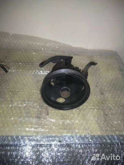 Насос гур Renault